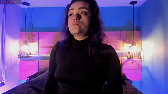 ChloeAllennn online show from November 28, 11:57 am