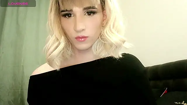 Snapshot of hellenspellman chatting on March 15, 5:15 pm hellenspellman online show from March 15, 5:15 pm