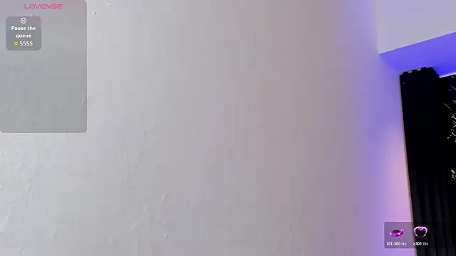 Ivaannaa  online show from April 15, 11:39 am