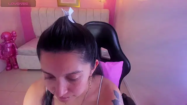 madhison klain s online show from January 10, 8:21 pm