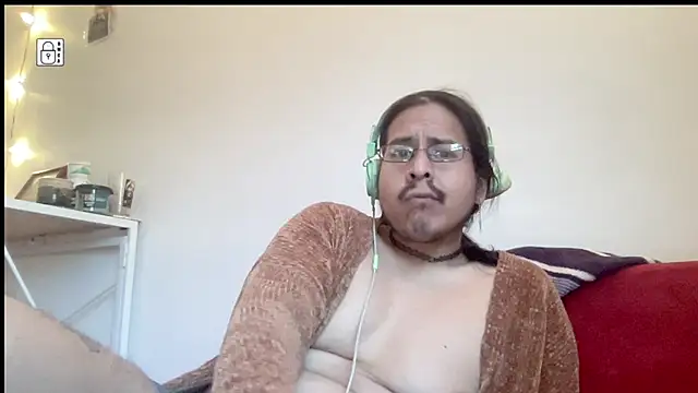 erikcrack05 online show from March 18, 9:32 pm