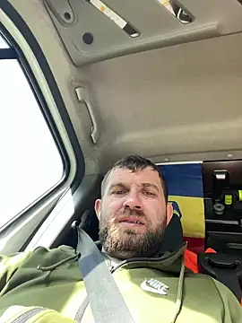 Snapshot of daniel21p chatting on February 28, 12:09 pm daniel21p online show from February 28, 12:09 pm