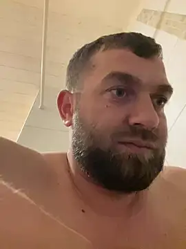 Snapshot of daniel21p chatting on March 17, 7:48 pm daniel21p online show from March 17, 7:48 pm