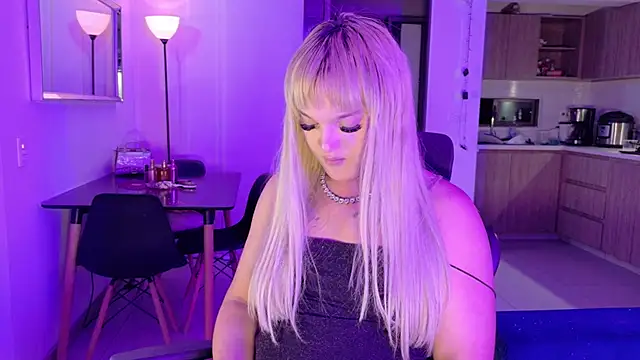 Snapshot of ScarletThompsonx chatting on February 15, 5:59 am ScarletThompsonx online show from February 15, 5:59 am