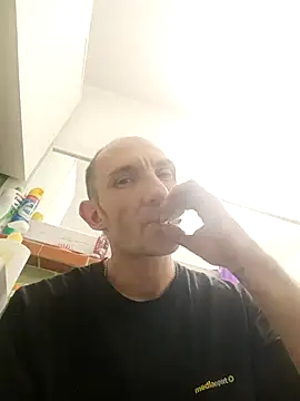 Snapshot of Machura chatting on January 14, 12:49 am Machura online show from January 14, 12:49 am