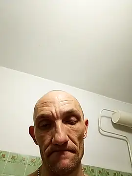 Snapshot of Machura chatting on February 14, 5:32 pm Machura online show from February 14, 5:32 pm