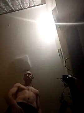 Snapshot of Machura chatting on March 2, 12:35 am Machura online show from March 2, 12:35 am