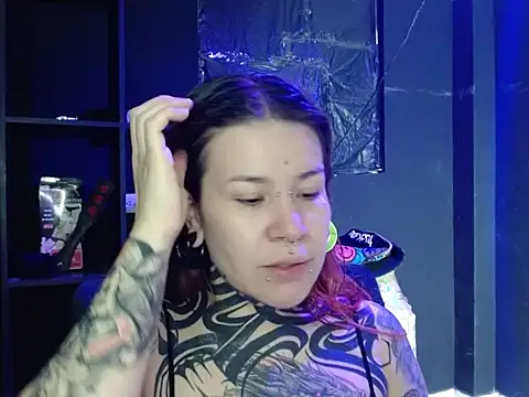 Snapshot of Pandora_9666 chatting on December 22, 4:04 pm Pandora 9666 online show from December 22, 4:04 pm