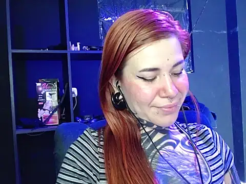 Snapshot of Pandora_9666 chatting on February 3, 2:53 am Pandora 9666 online show from February 3, 2:53 am