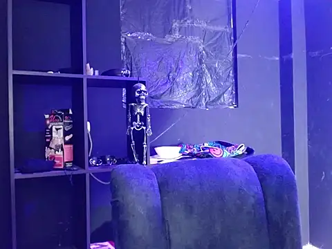 Snapshot of Pandora_9666 chatting on February 11, 3:17 pm Pandora 9666 online show from February 11, 3:17 pm