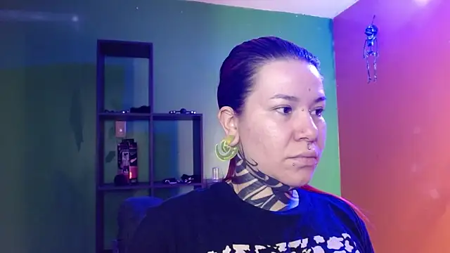 Pandora 9666 online show from April 18, 4:33 pm