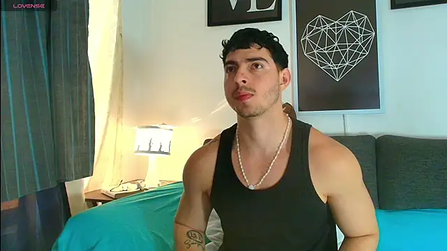 thomyafar online show from November 18, 4:22 pm