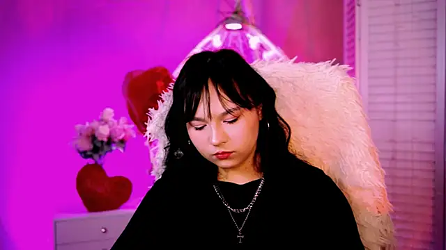 Snapshot of HanaWise chatting on February 27, 8:17 am HanaWise online show from February 27, 8:17 am