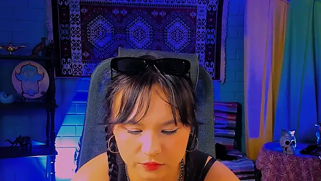 Snapshot of HanaWise chatting on March 16, 6:34 pm HanaWise online show from March 16, 6:34 pm