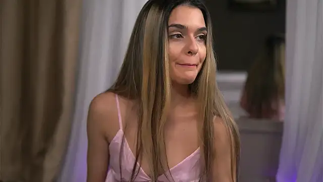 RobertaRosetti online show from December 18, 10:32 am