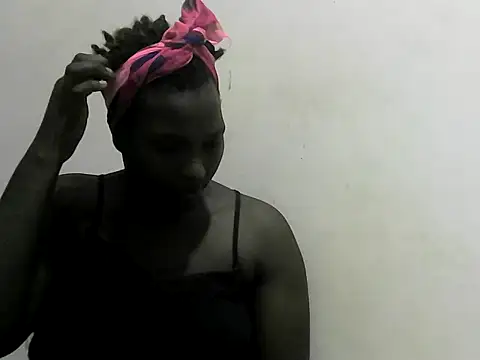 Snapshot of Sweet-Sins_ chatting on February 22, 7:56 am Sweet-Sins online show from February 22, 7:56 am