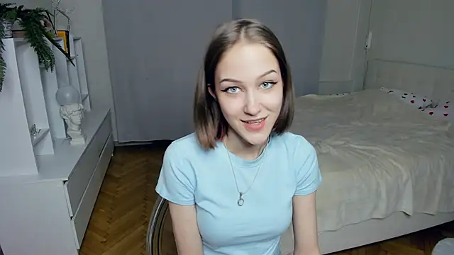 EmmaKellerf online show from March 4, 1:34 am