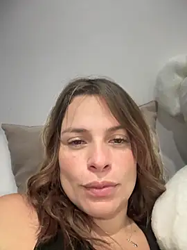 Snapshot of gynna_kimera chatting on October 23, 3:17 am gynna kimera online show from October 23, 3:17 am