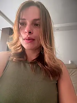 Snapshot of gynna_kimera chatting on November 5, 2:39 pm gynna kimera online show from November 5, 2:39 pm