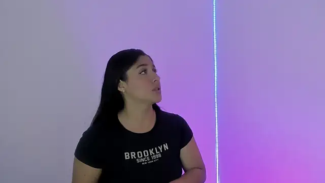 Catalina Bustos online show from October 4, 10:41 pm
