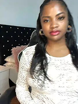 Snapshot of ValerieBlakee chatting on February 10, 9:41 pm ValerieBlakee online show from February 10, 9:41 pm