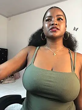 Snapshot of ValerieBlakee chatting on March 3, 6:03 pm ValerieBlakee online show from March 3, 6:03 pm