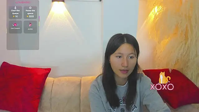 Snapshot of xoxo_kiitty chatting on March 9, 11:47 am xoxo kiitty online show from March 9, 11:47 am