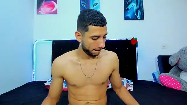 Snapshot of MarcusRosse chatting on December 14, 4:23 pm MarcusRosse online show from December 14, 4:23 pm