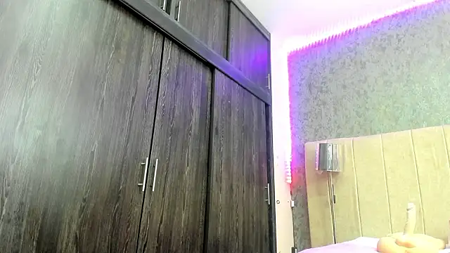 ava-am online show from March 14, 9:09 pm