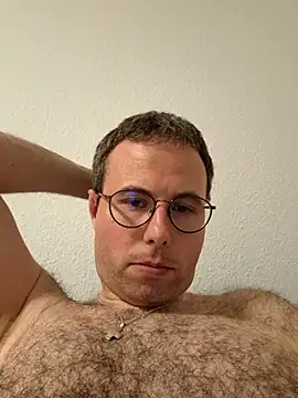 Simonudist online show from April 14, 7:09 pm