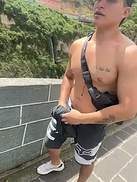 MaxxxSteil online show from February 4, 4:35 pm