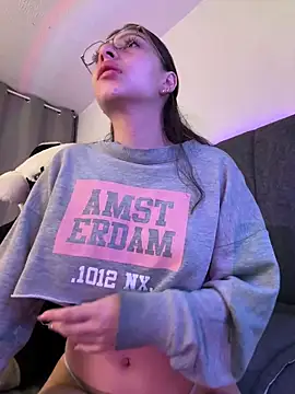 Dirty-Bunnyyy online show from March 26, 3:23 am