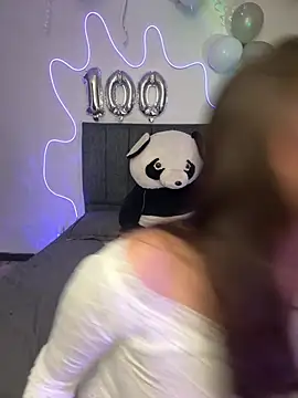 Dirty-Bunnyyy online show from June 2, 3:19 am