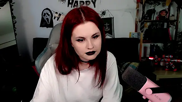 Snapshot of Della_Ideal chatting on November 1, 3:03 pm Della Ideal online show from November 1, 3:03 pm