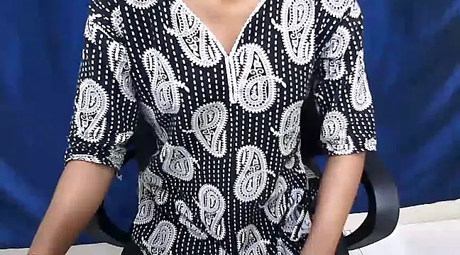 Snapshot of Reena600 chatting on March 2, 10:03 am Reena600 online show from March 2, 10:03 am