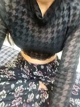 Snapshot of Reena600 chatting on March 2, 7:02 pm Reena600 online show from March 2, 7:02 pm