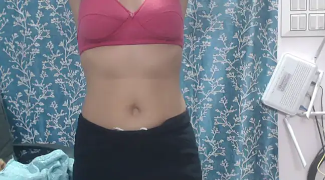 Snapshot of Reena600 chatting on March 5, 9:05 am Reena600 online show from March 5, 9:05 am