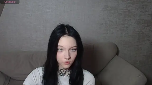 Snapshot of mefwhore chatting on March 4, 6:50 pm mefwhore online show from March 4, 6:50 pm