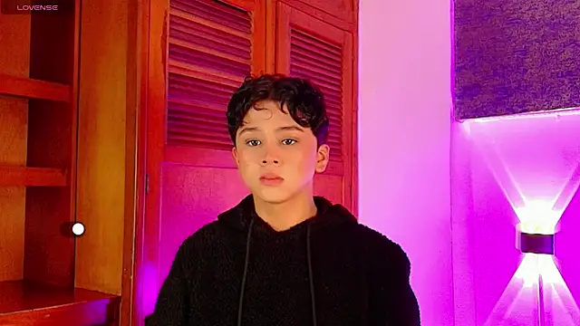 Snapshot of Dante_bre chatting on September 29, 1:27 pm Dante bre online show from September 29, 1:27 pm
