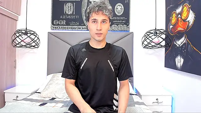 Snapshot of buddy_whitte chatting on November 16, 12:11 pm buddy whitte online show from November 16, 12:11 pm