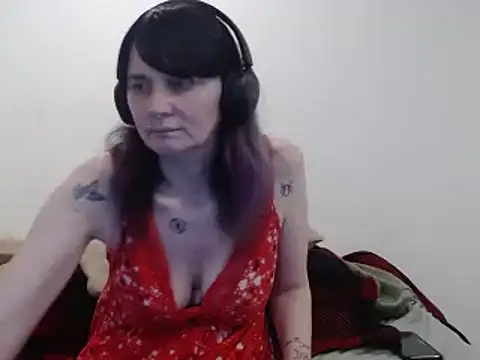 Hotmodel1984 online show from April 15, 2:51 am