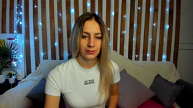 Ellen Ross online show from March 2, 4:17 am