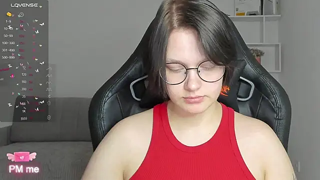 Snapshot of BonnieBill1 chatting on September 12, 10:48 am BonnieBill1 online show from September 12, 10:48 am