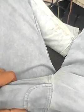 Snapshot of bbclip chatting on November 29, 7:55 am bbclip online show from November 29, 7:55 am