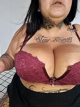 turbinada301 online show from December 1, 5:18 pm