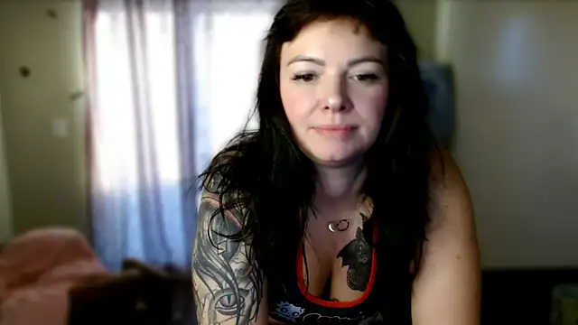 Snapshot of NaughtyLittleVeteran chatting on March 2, 12:22 pm NaughtyLittleVeteran online show from March 2, 12:22 pm