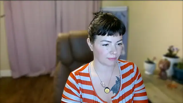 Snapshot of NaughtyLittleVeteran chatting on March 9, 7:23 am NaughtyLittleVeteran online show from March 9, 7:23 am