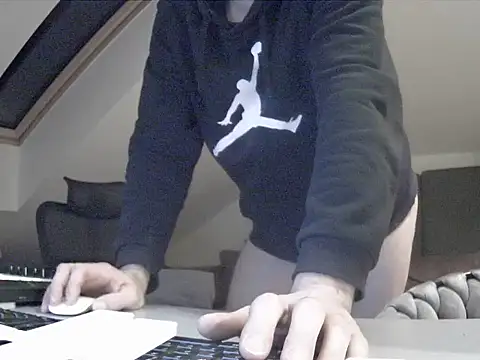 gryzoon online show from January 17, 11:30 pm