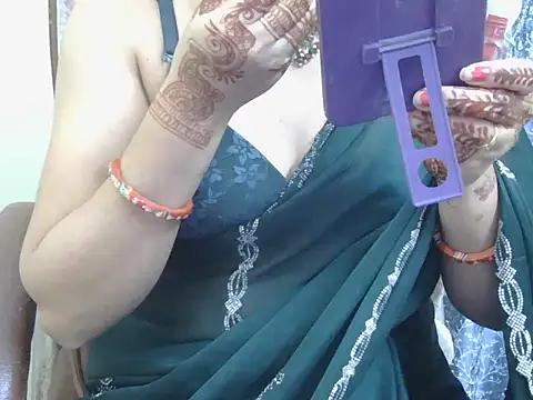 Lovely Manvi online show from October 11, 12:04 pm