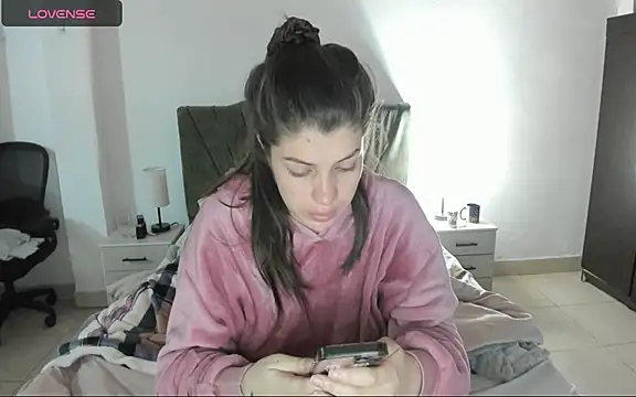 camila tailors online show from September 13, 4:29 pm
